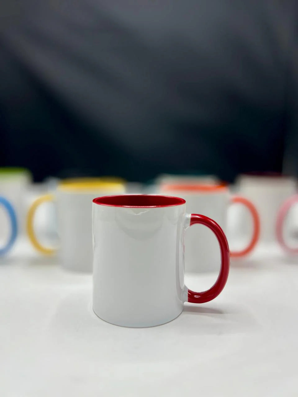  Ceramic mug with colored handle
